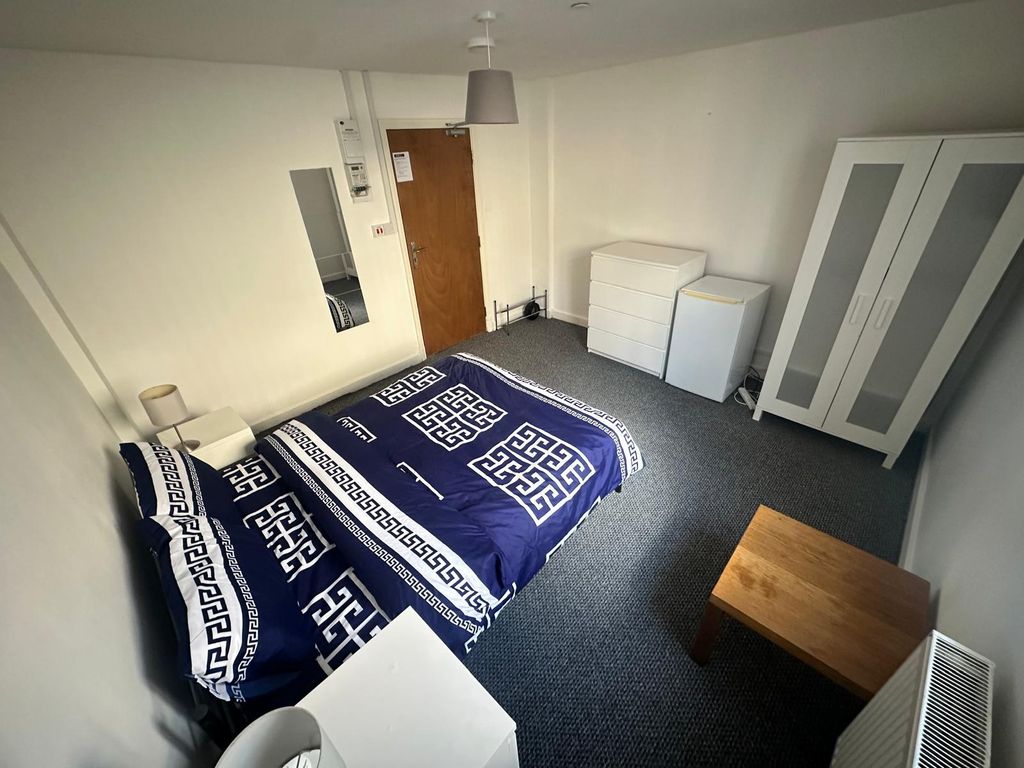 Property photo 2 of 3