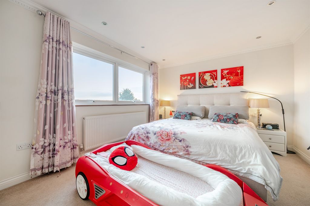 Additional image 15 of 4 bed detached house for saleThe Coppice, Enfield EN2