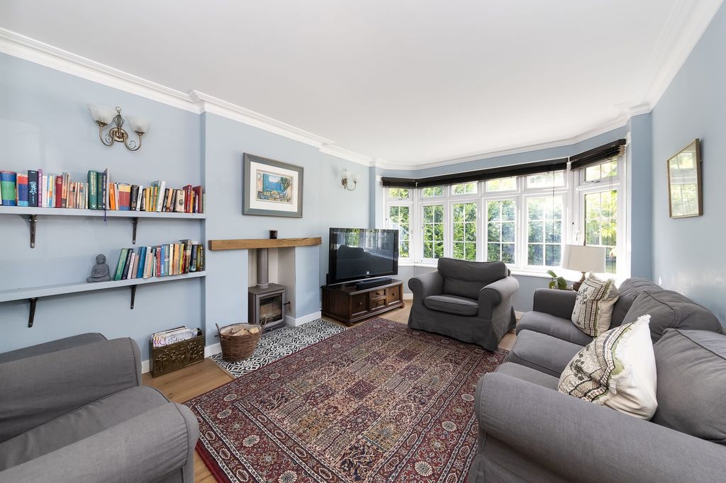Property photo 2 of 22