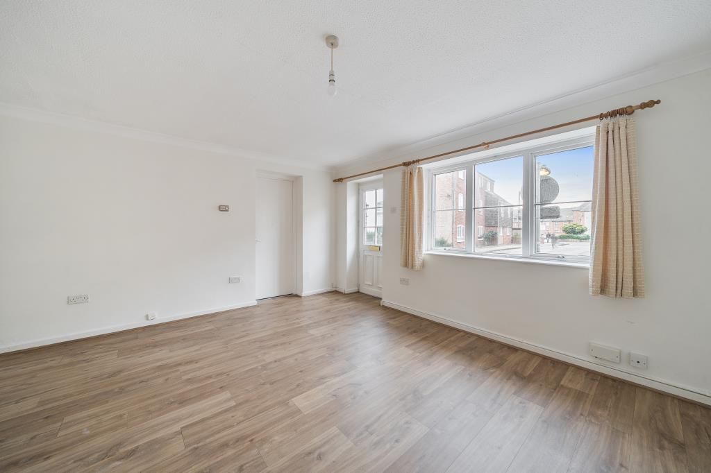 Property photo 3 of 20 Reception