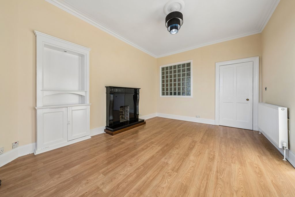 Property photo 3 of 17 Picture No. 04