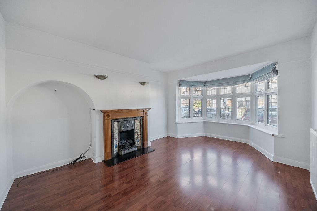 Property photo 3 of 14 1397573-13-6967A2...