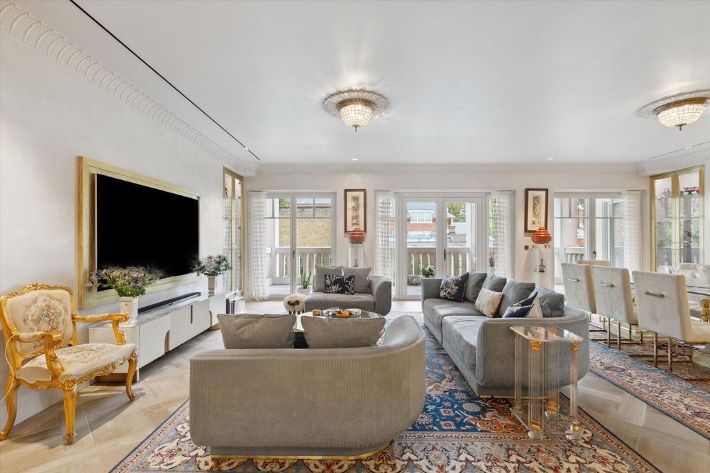 Property photo 3 of 24 Image