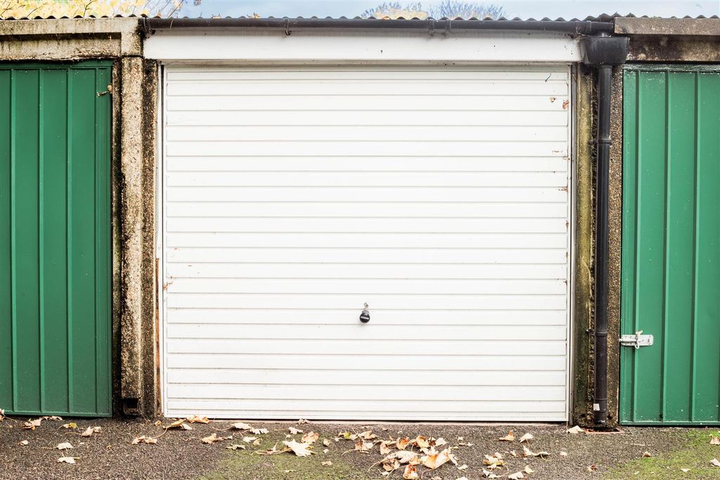 Property photo 2 of 8 C04I6315.Jpg