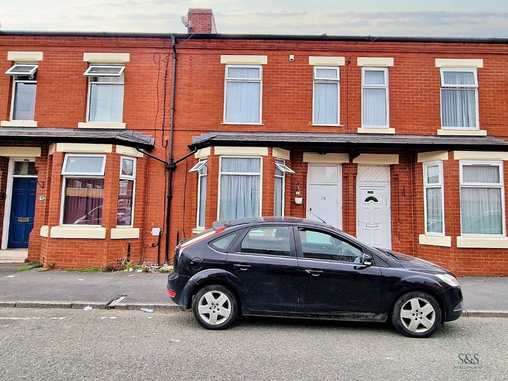 Property photo 1 of 24