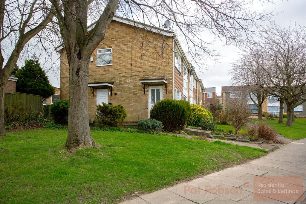 Property photo 2 of 12 Picture 2