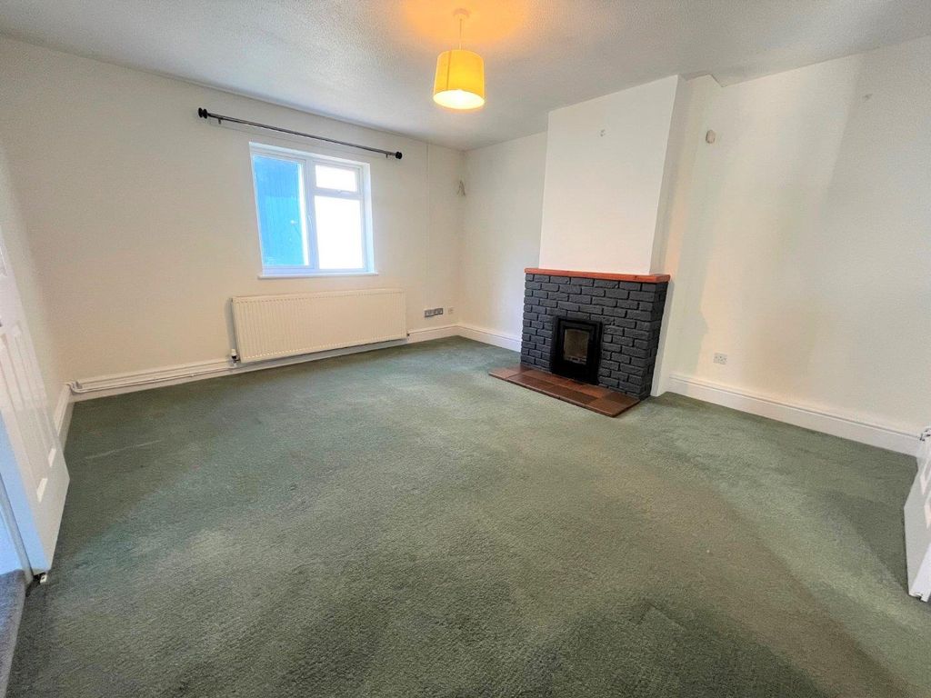 Property photo 3 of 8 Stoodleigh Seddons