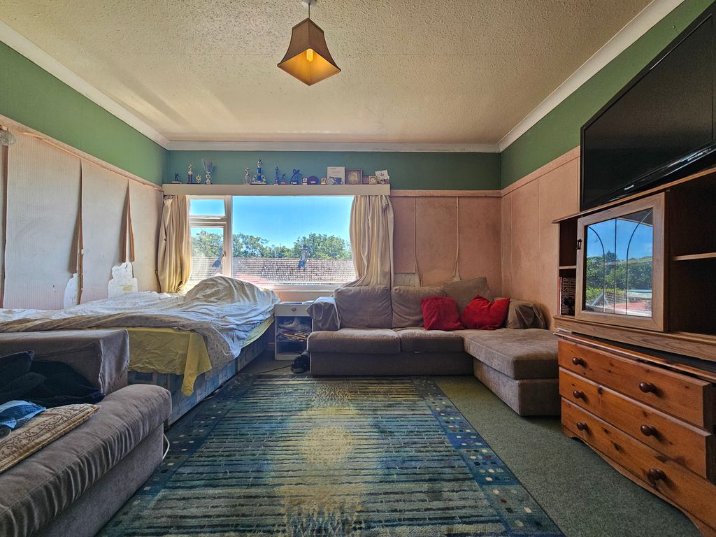 Property photo 2 of 7 7-20250711_132808