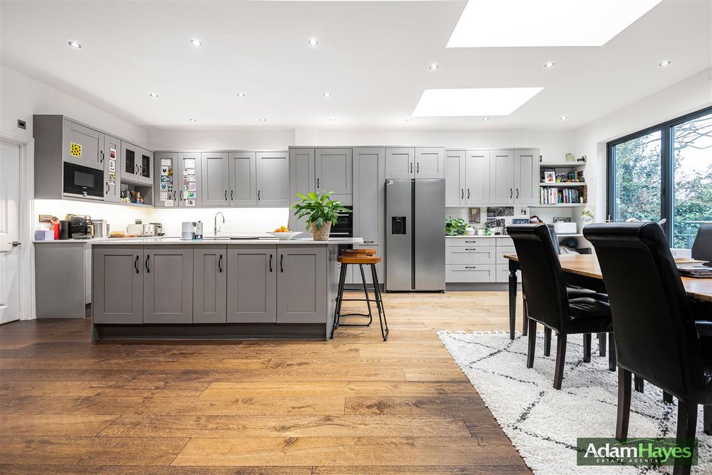 Property photo 3 of 37 12_72006_Watermarked.Jpg