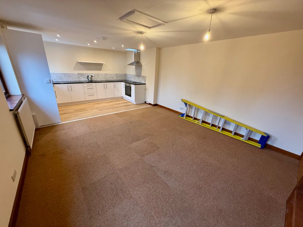 Property photo 2 of 15 Image