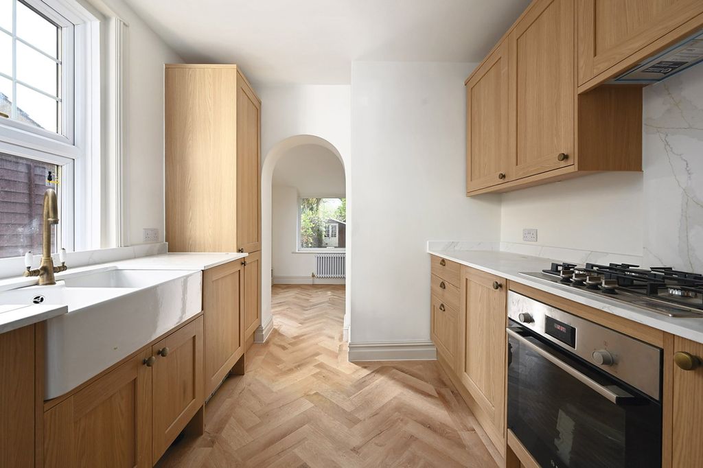 Property photo 2 of 22 Kitchen