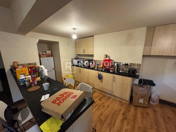 Property photo 2 of 8 8659594.Jpg