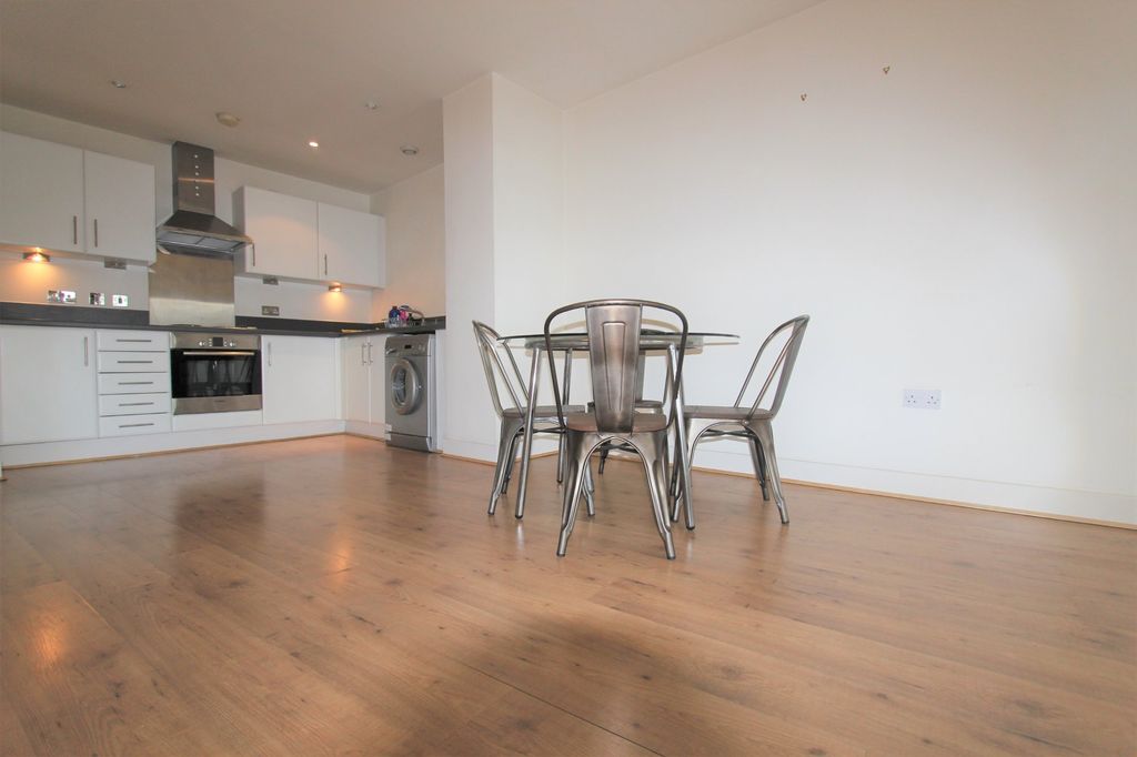 Property photo 2 of 5