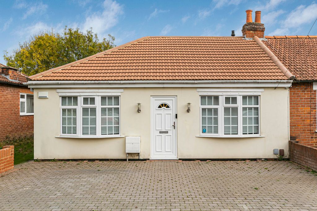 Property photo 1 of 19 Exterior