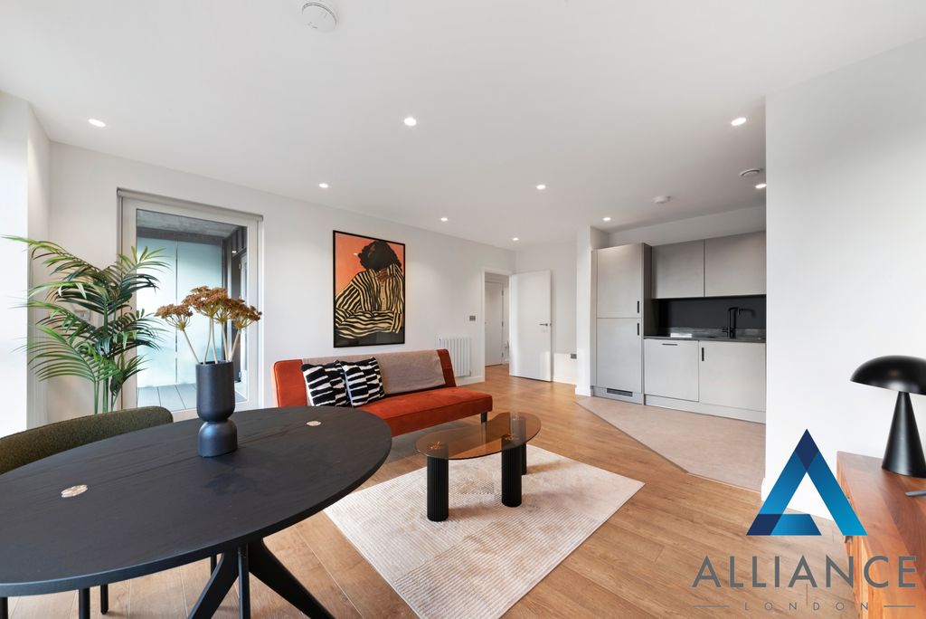 Property photo 3 of 21