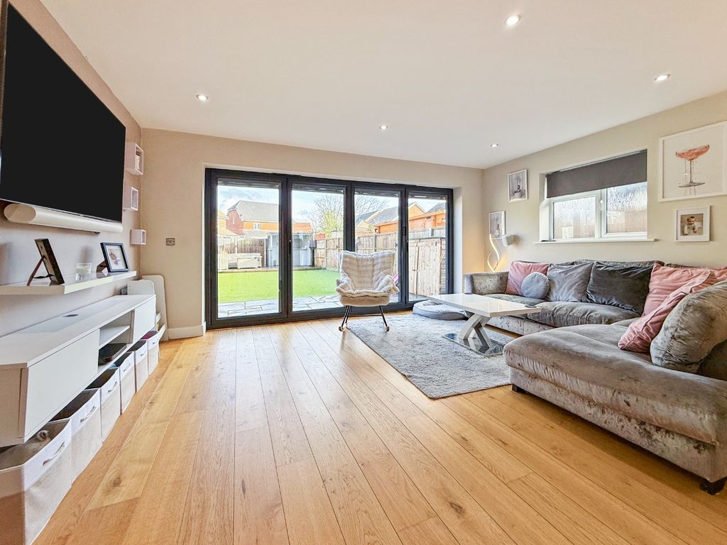 Property photo 3 of 16 4816254