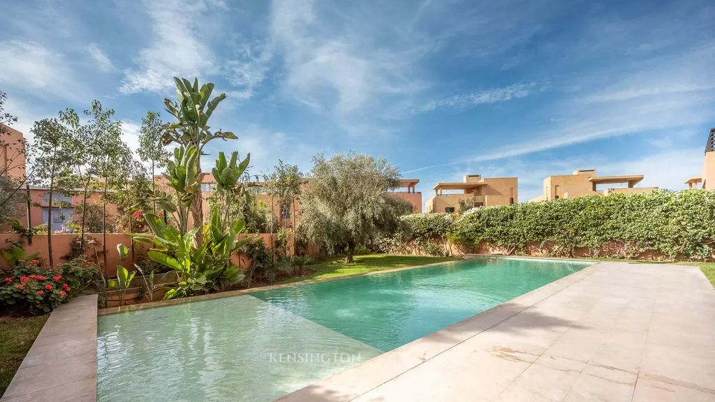 Property photo 2 of 26