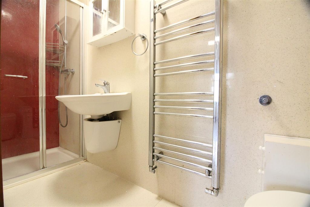 Property photo 3 of 5 3562F6Ab-1A78-46Bb-80C2-8CE34998E6Ec.Jpeg