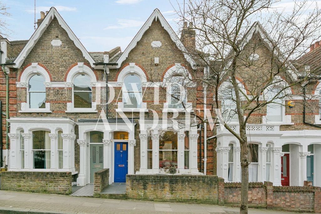 Property photo 3 of 13