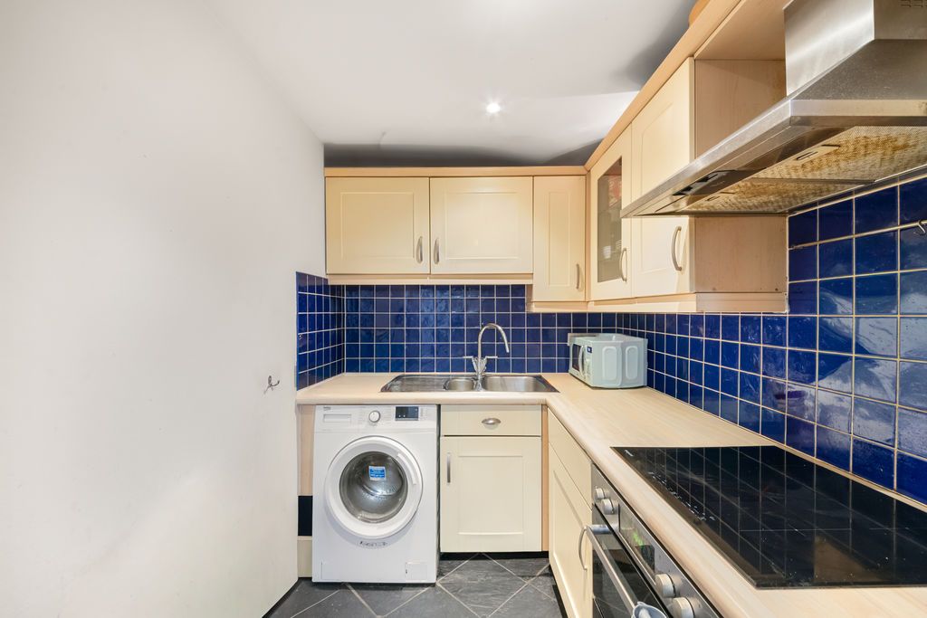 Property photo 2 of 18 Photo 7