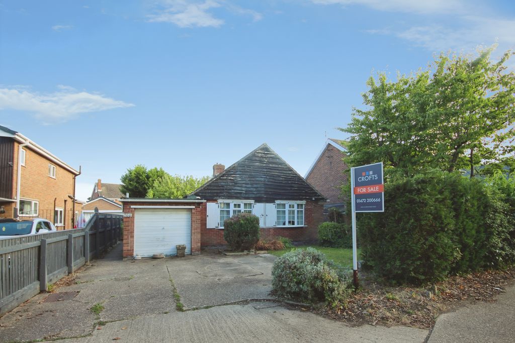 Property photo 1 of 14 Front