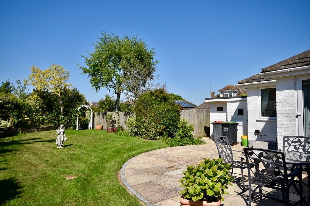 Property photo 2 of 22