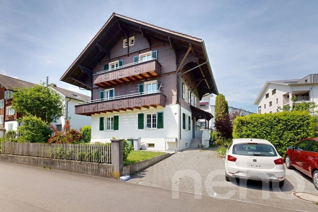 Property photo 1 of 2