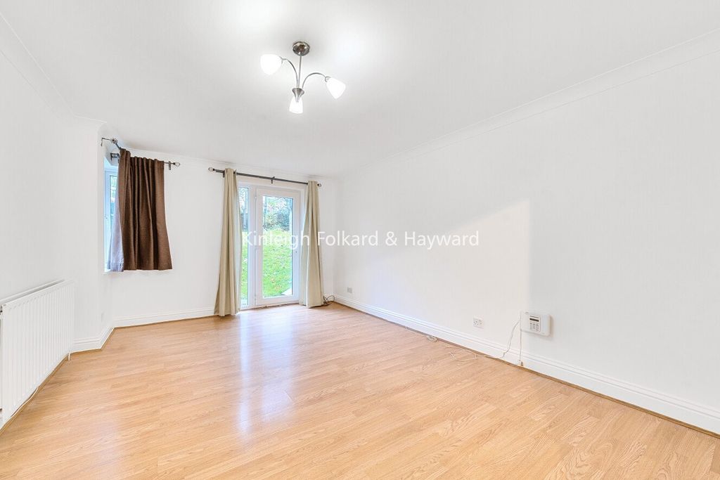 Property photo 2 of 11 Picture No. 07