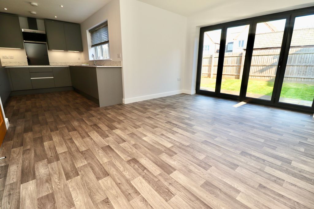 Property photo 2 of 14 Img_1120