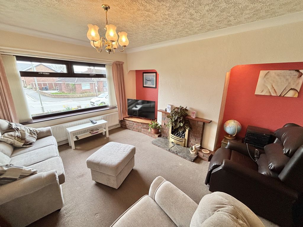 Property photo 3 of 23