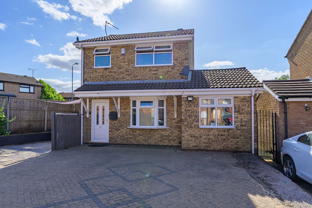 Property photo 1 of 24