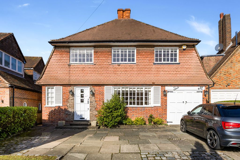 Property photo 1 of 17