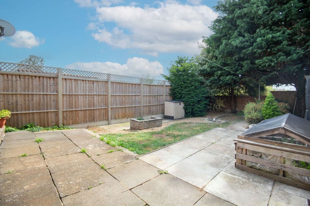 Property photo 3 of 19