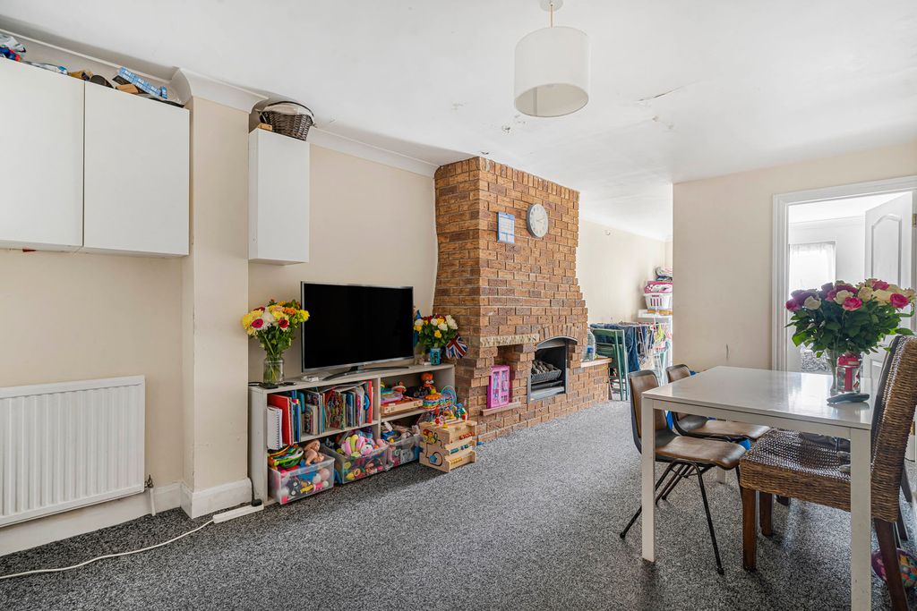 Property photo 3 of 21 Reception Room