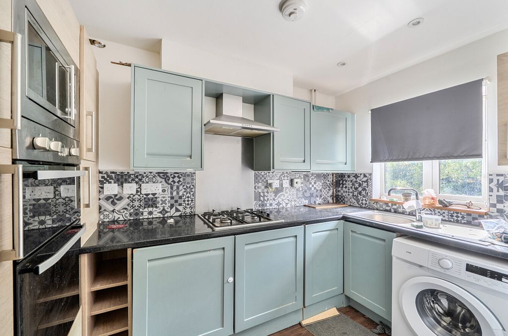 Property photo 3 of 16 150183616
