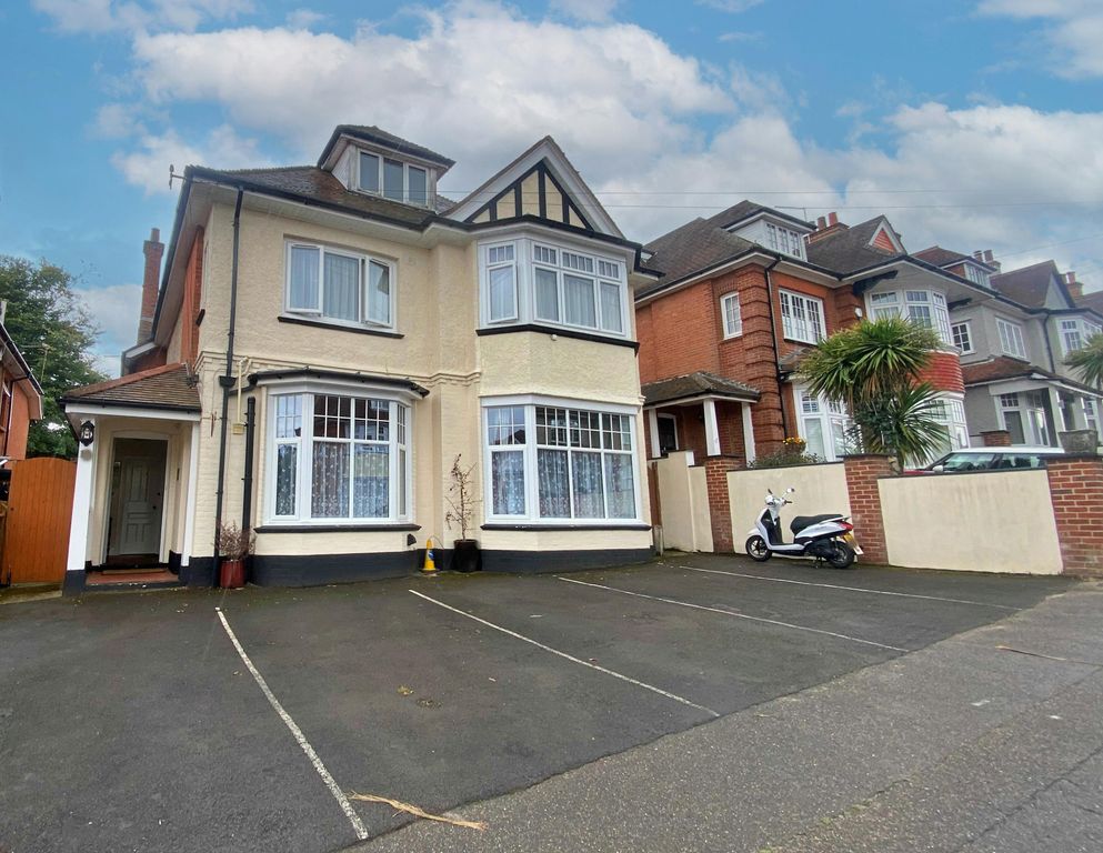 Property photo 1 of 11 Front.Jpg