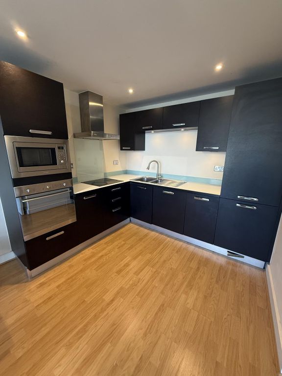 Property photo 3 of 8 Gallery