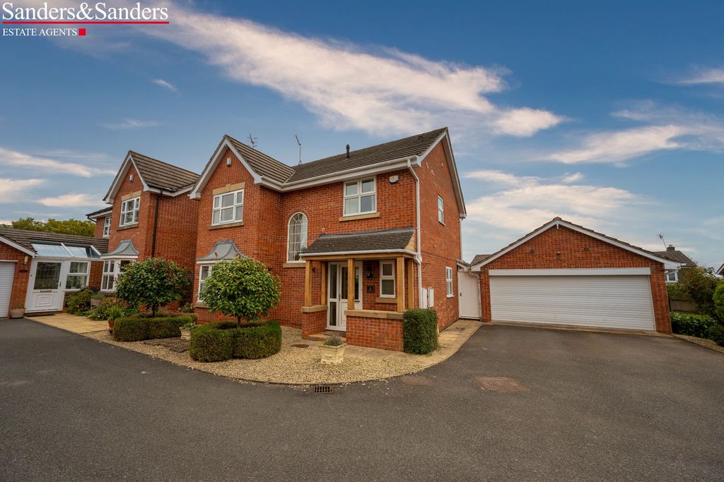 Property photo 1 of 28 Photograph 1