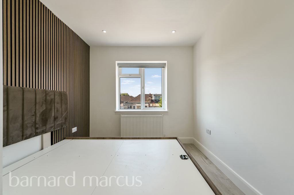 Property photo 2 of 9 Image