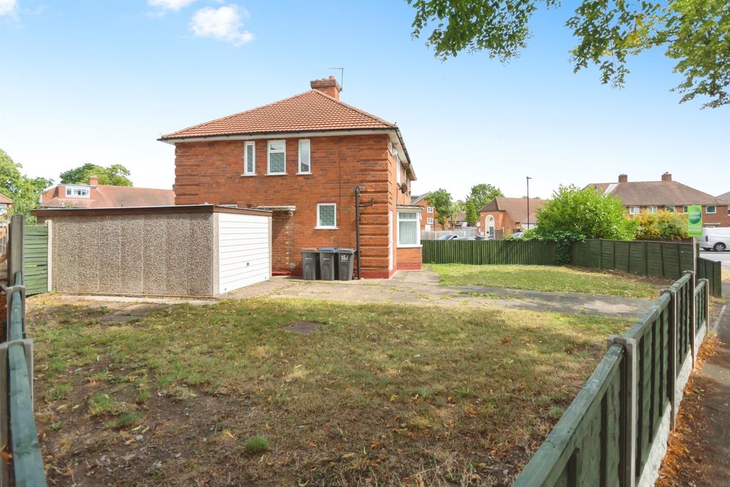 Property photo 2 of 17