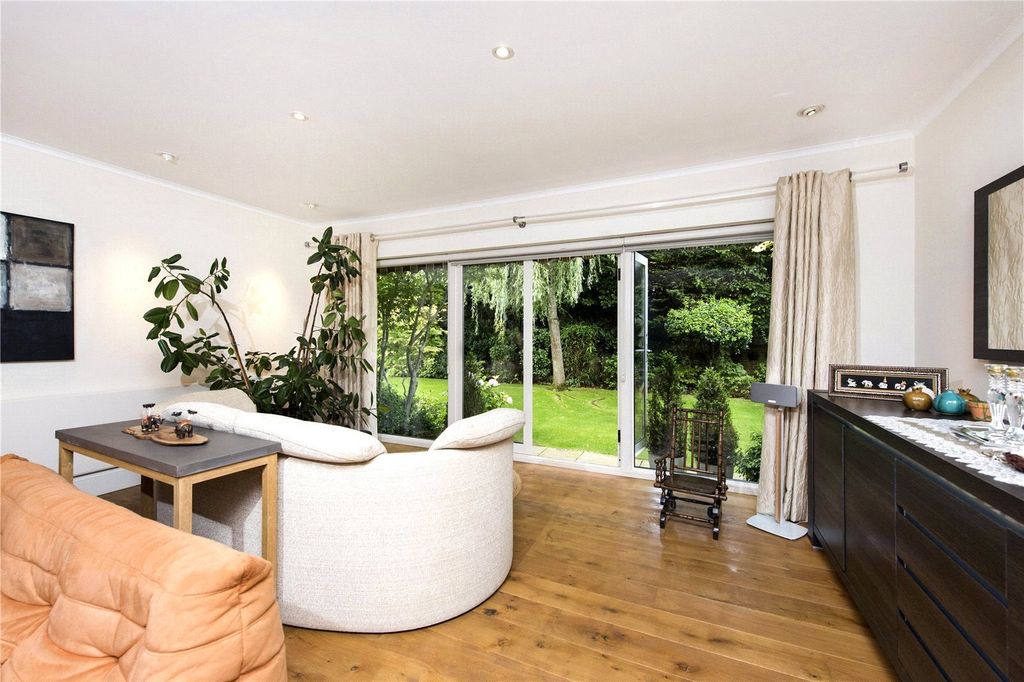 Property photo 3 of 21 Picture No. 49