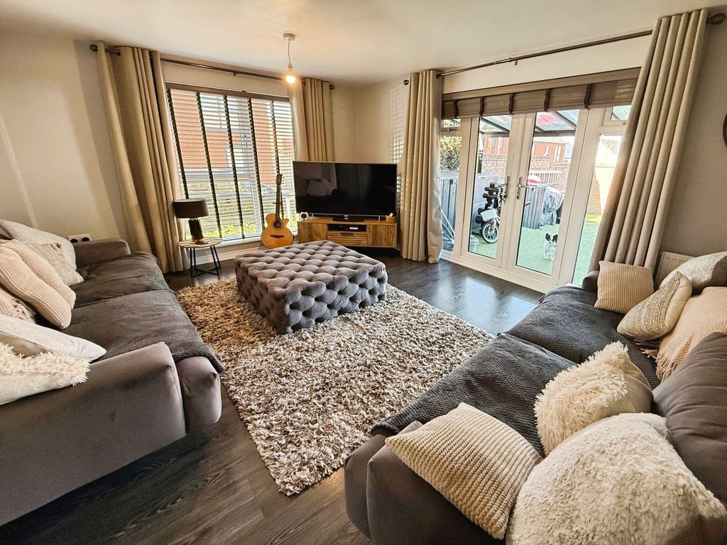 Property photo 3 of 15