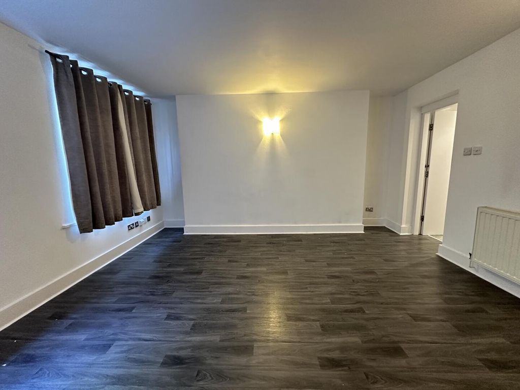 Property photo 3 of 8 Living Room