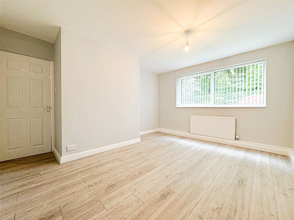 Property photo 2 of 9 Picture No. 06