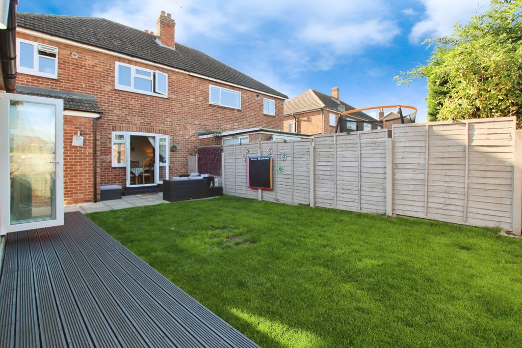 Property photo 3 of 22 4596523