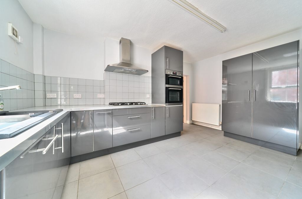 Property photo 2 of 20 1328521-7-687E4c9d961Ec