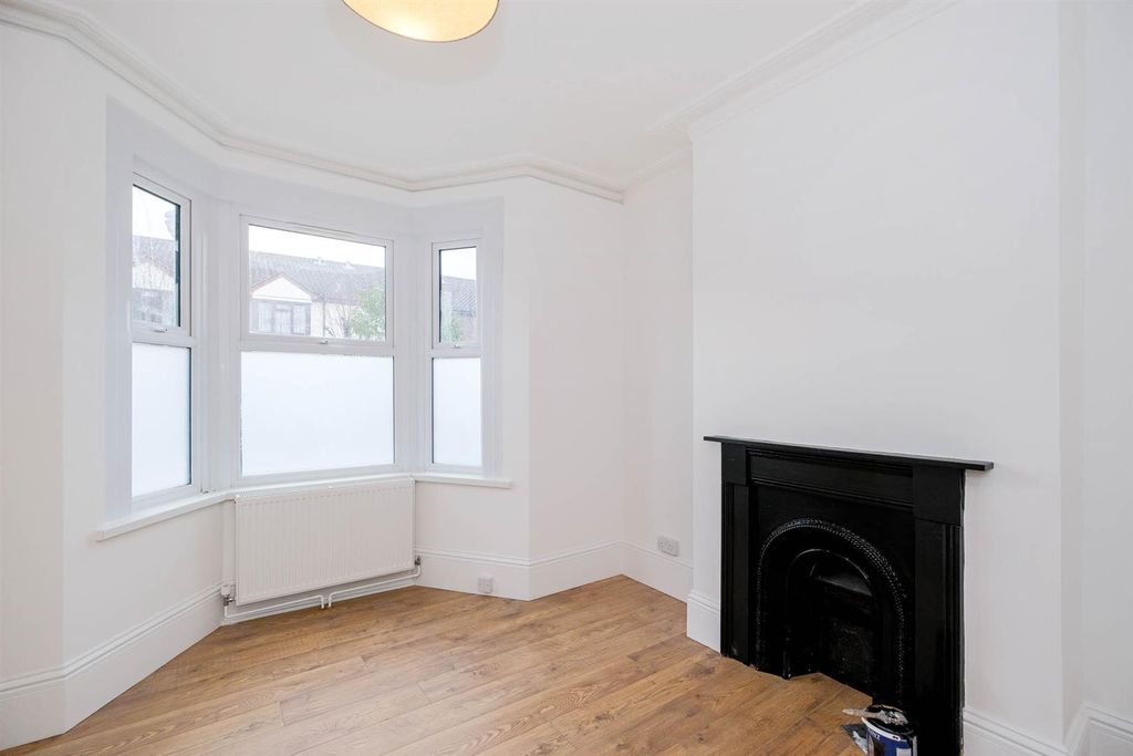 Property photo 2 of 30 Cairo Road