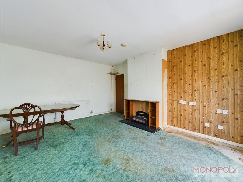 Property photo 2 of 17 Cam01943G0-Pr0282-Still004.Jpg