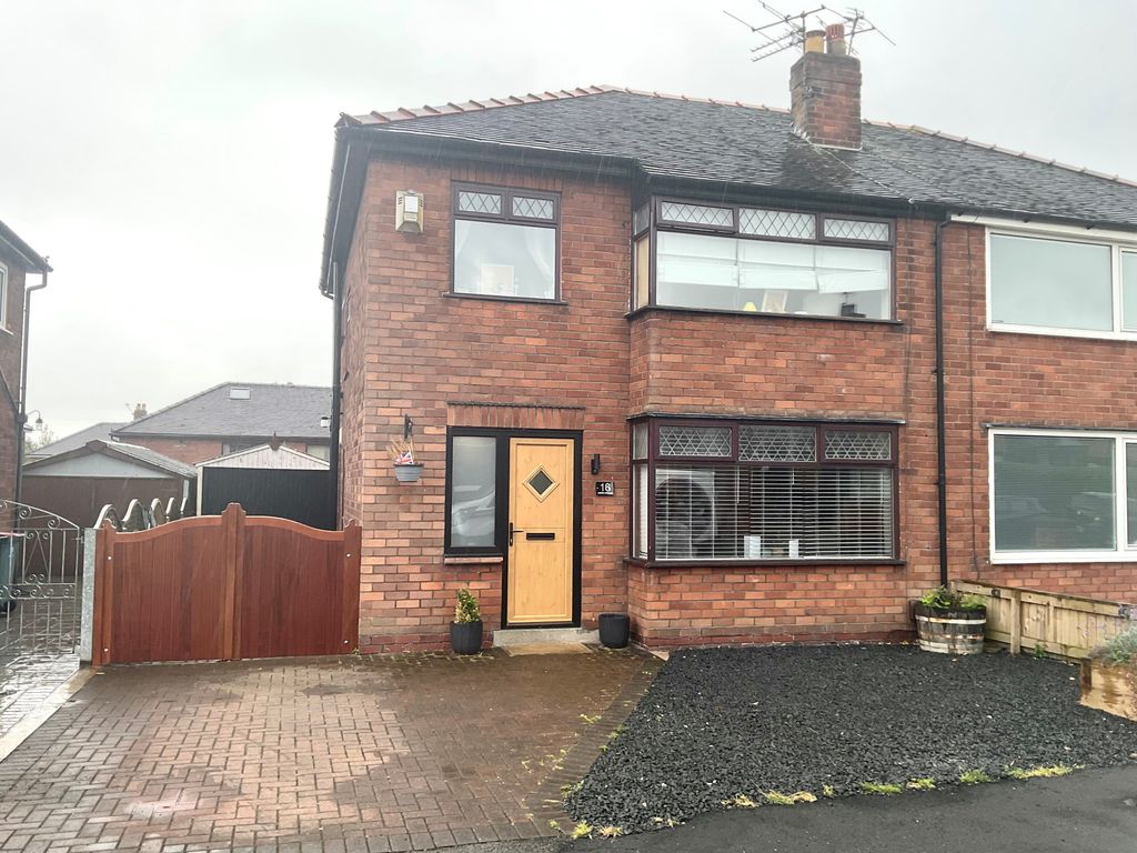 Property photo 1 of 17