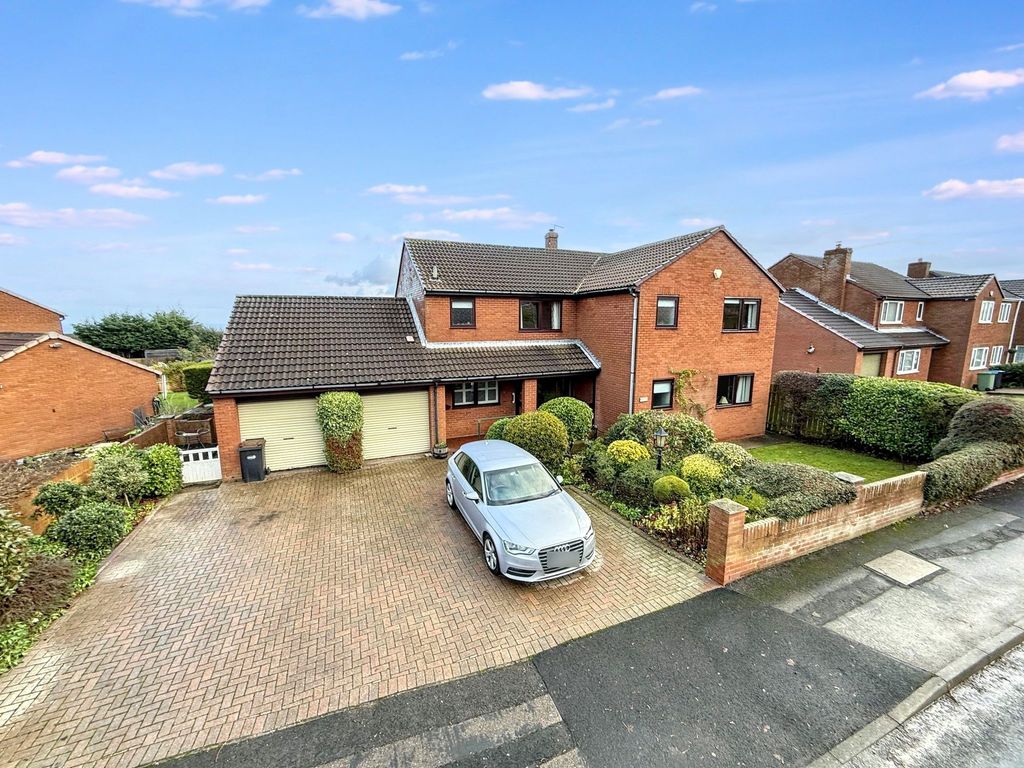 Property photo 1 of 36